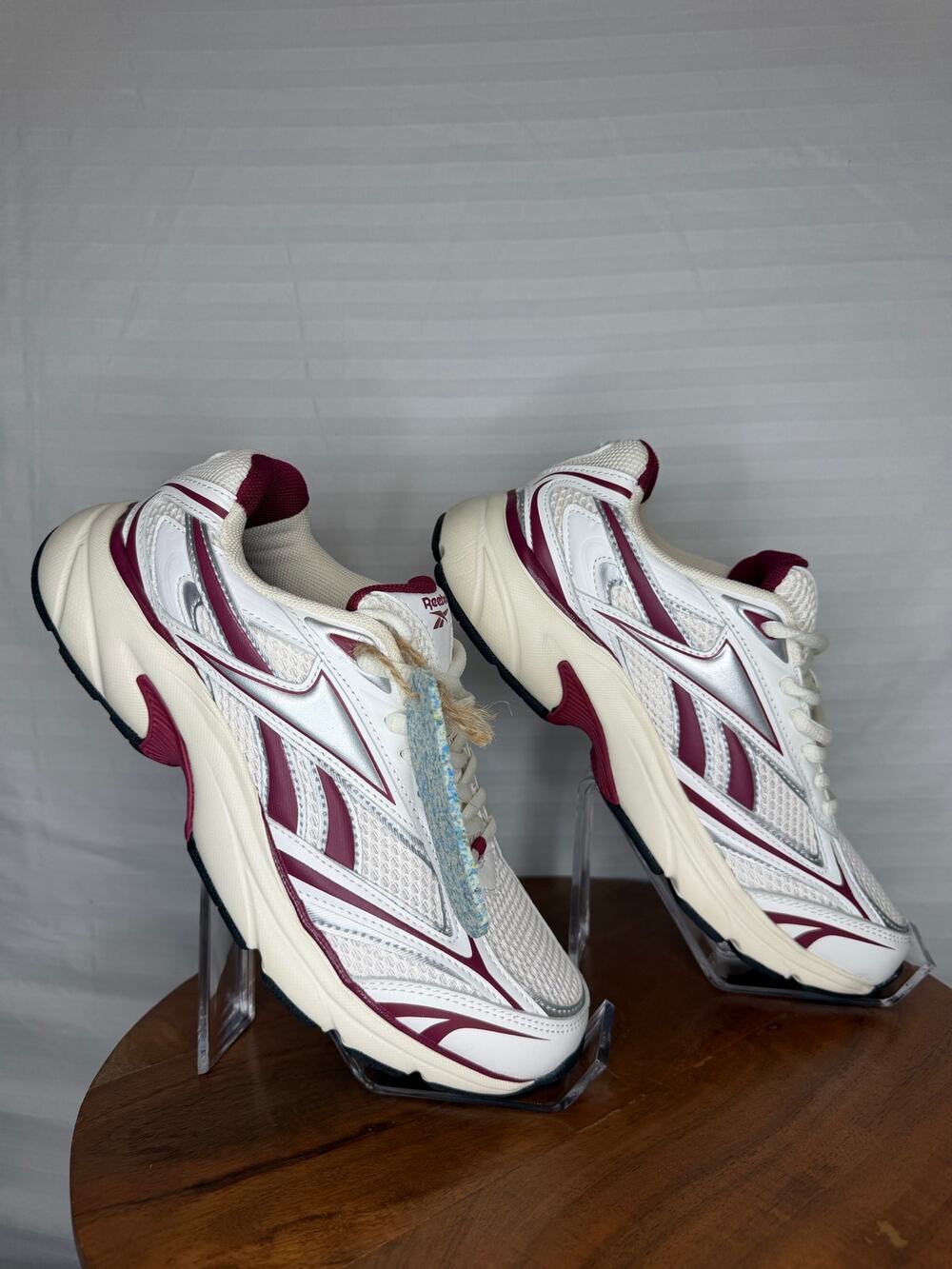 Reebok Belwave Women’s Running Walking Sneakers Size 8 NWT